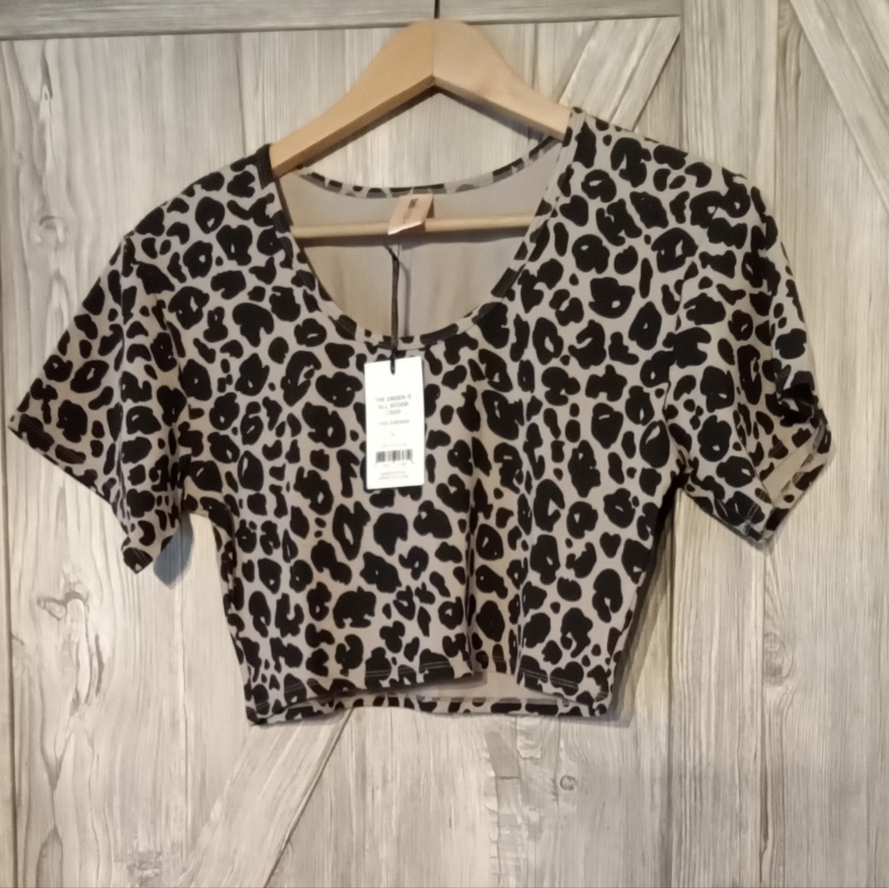 Smash + Tess Leopard Crop Top M